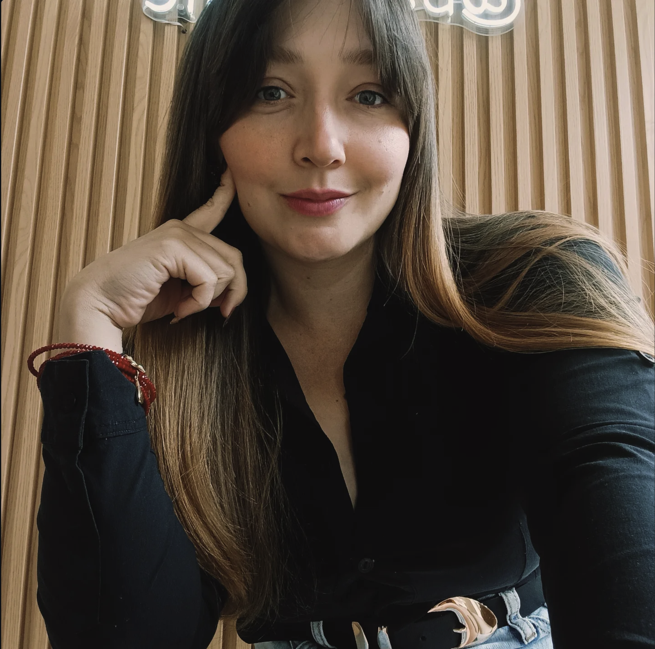Yakeline - Contadora Profesional